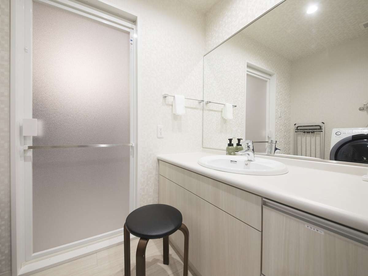 [ペット可・デラックスルーム]すべてのお部屋にバスルームがございます♪