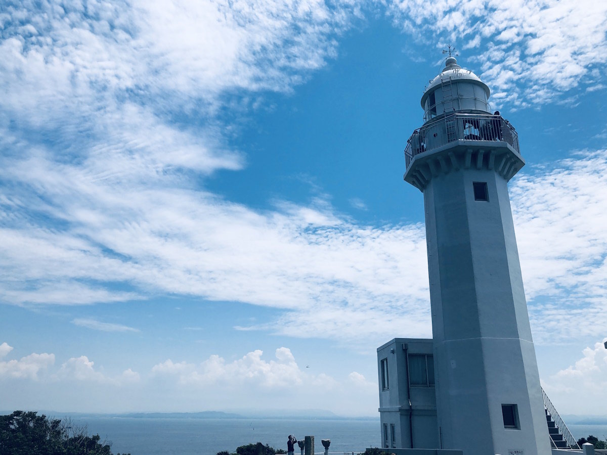 【観音崎灯台】日本初の洋式灯台で、全国で16基しかない「のぼれる灯台」の一つです（車で約25分）
