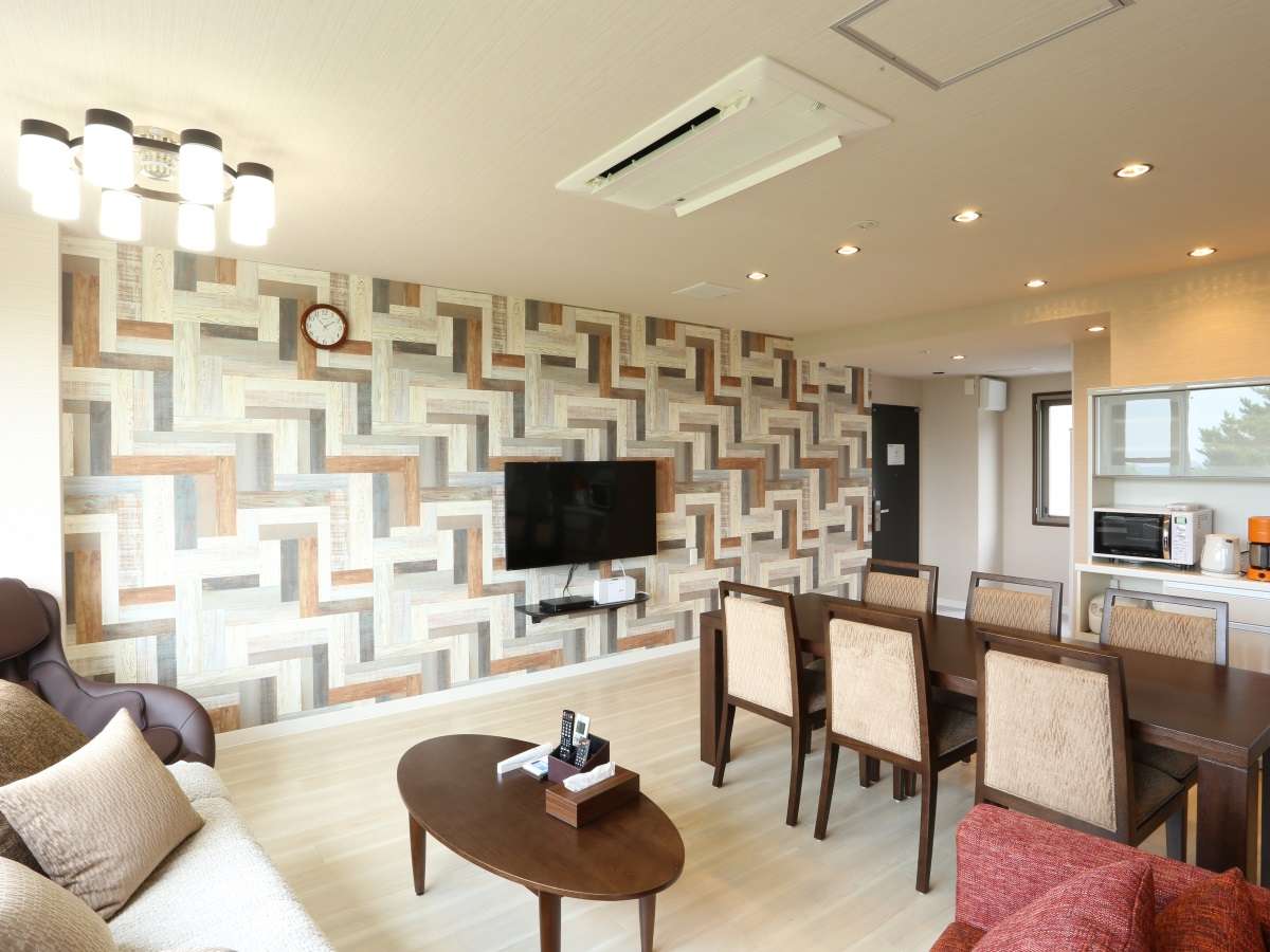 【デラックスルーム一例】明るく広々とした人気の客室です。