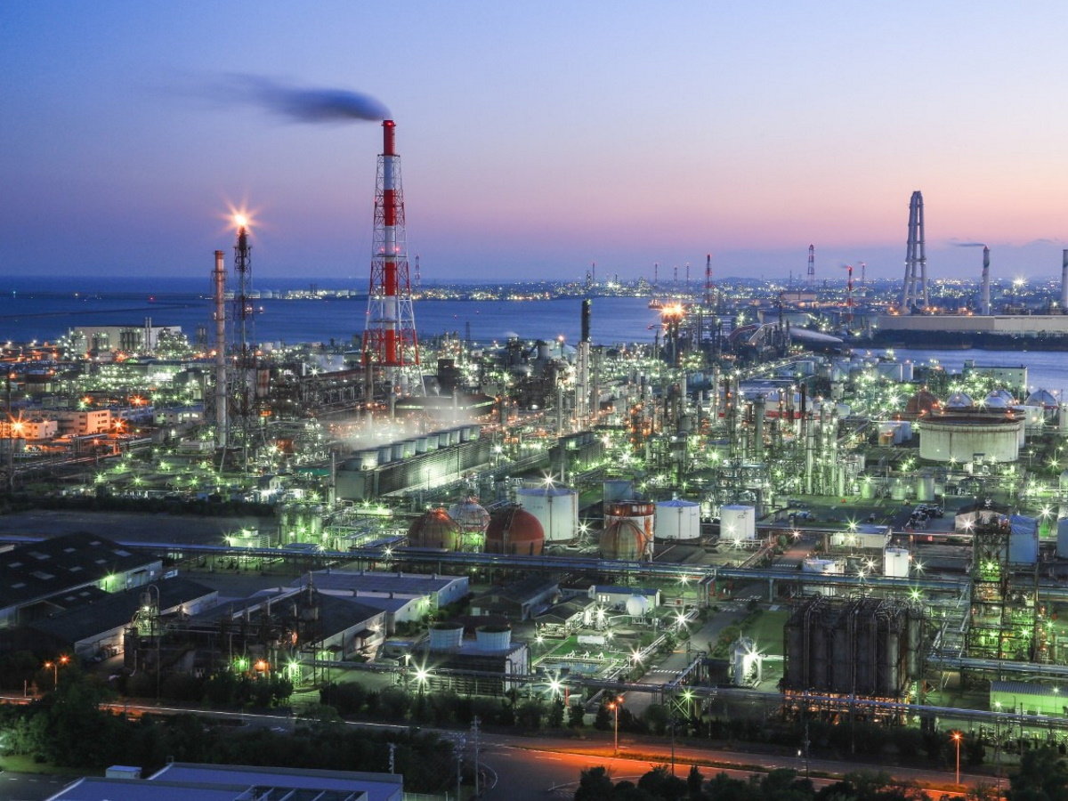 【うみてらす14】工場夜景を一望できる有名なタワー（当館より車で約30分）