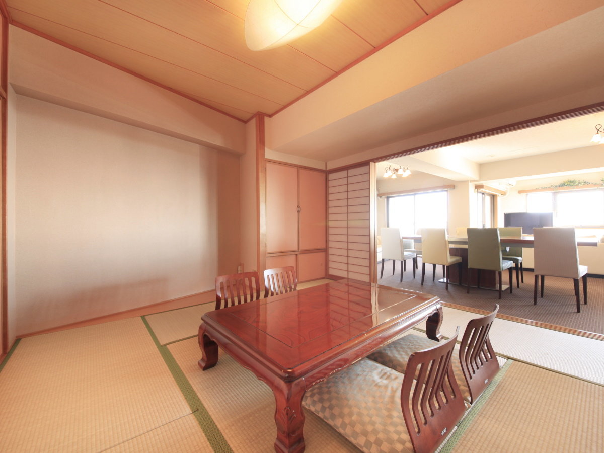 【グランドルーム２一例】グランドルーム２には和室があるので小さなお子様がいても安心です。