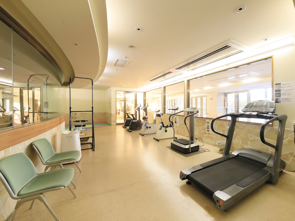 【フィットネスルーム】無料 当日フロントにてご予約が必要です。