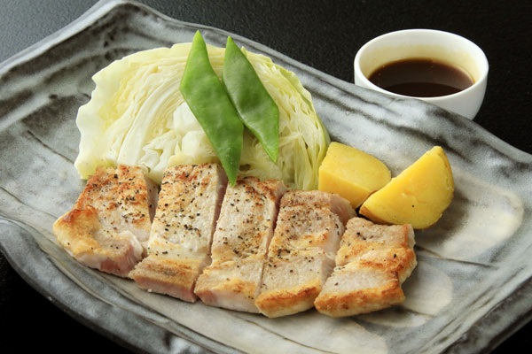 夕食・お肉料理※一例