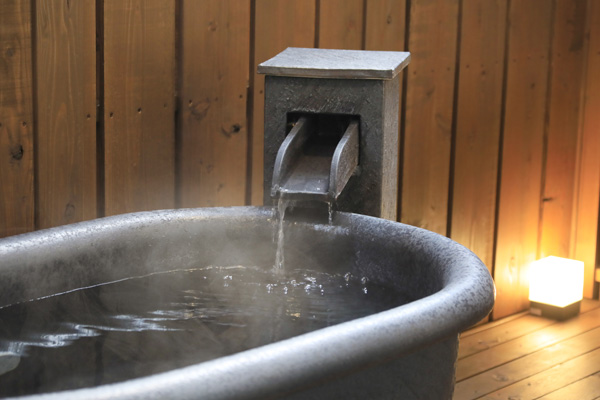 温泉半露天風呂付き和室