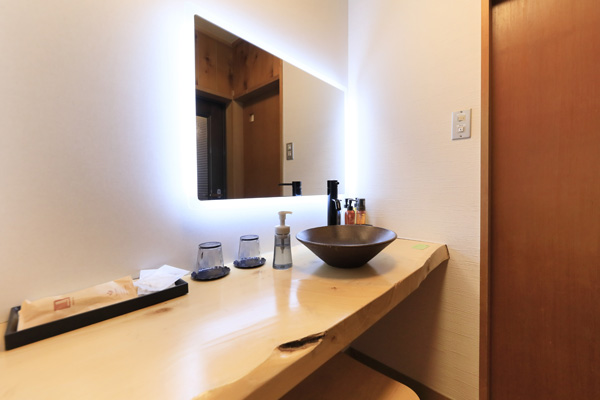 温泉半露天風呂付き和室