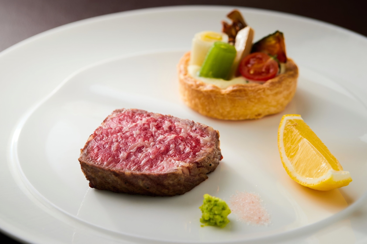 【ご夕食】アゼリア（一例）