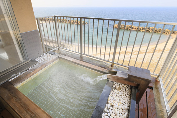 【露天風呂＆展望ジャグジー付き】和洋室ツイン／70㎡