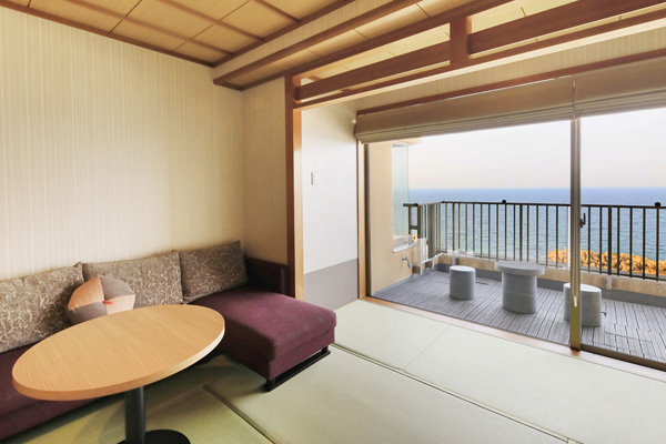 【展望ジャグジー付き】和洋室ツイン／50㎡