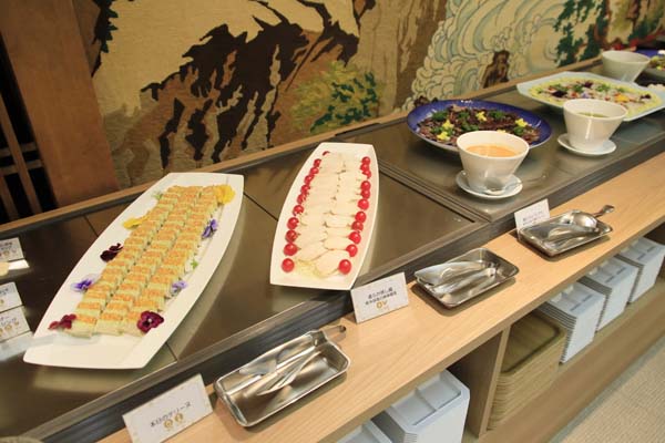 夕食ビュッフェ