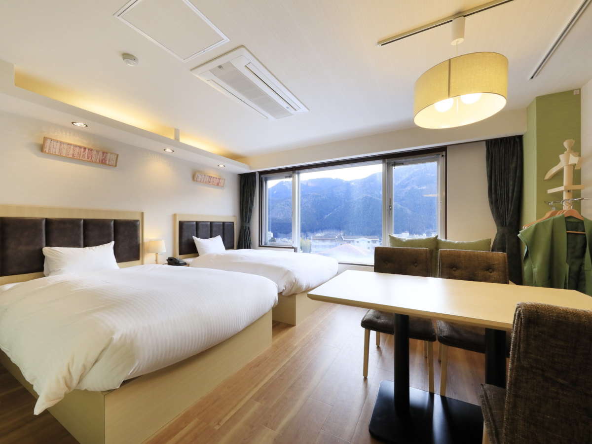 【スタンダードルーム１一例】1DKのお部屋でカップルのご滞在に人気です。