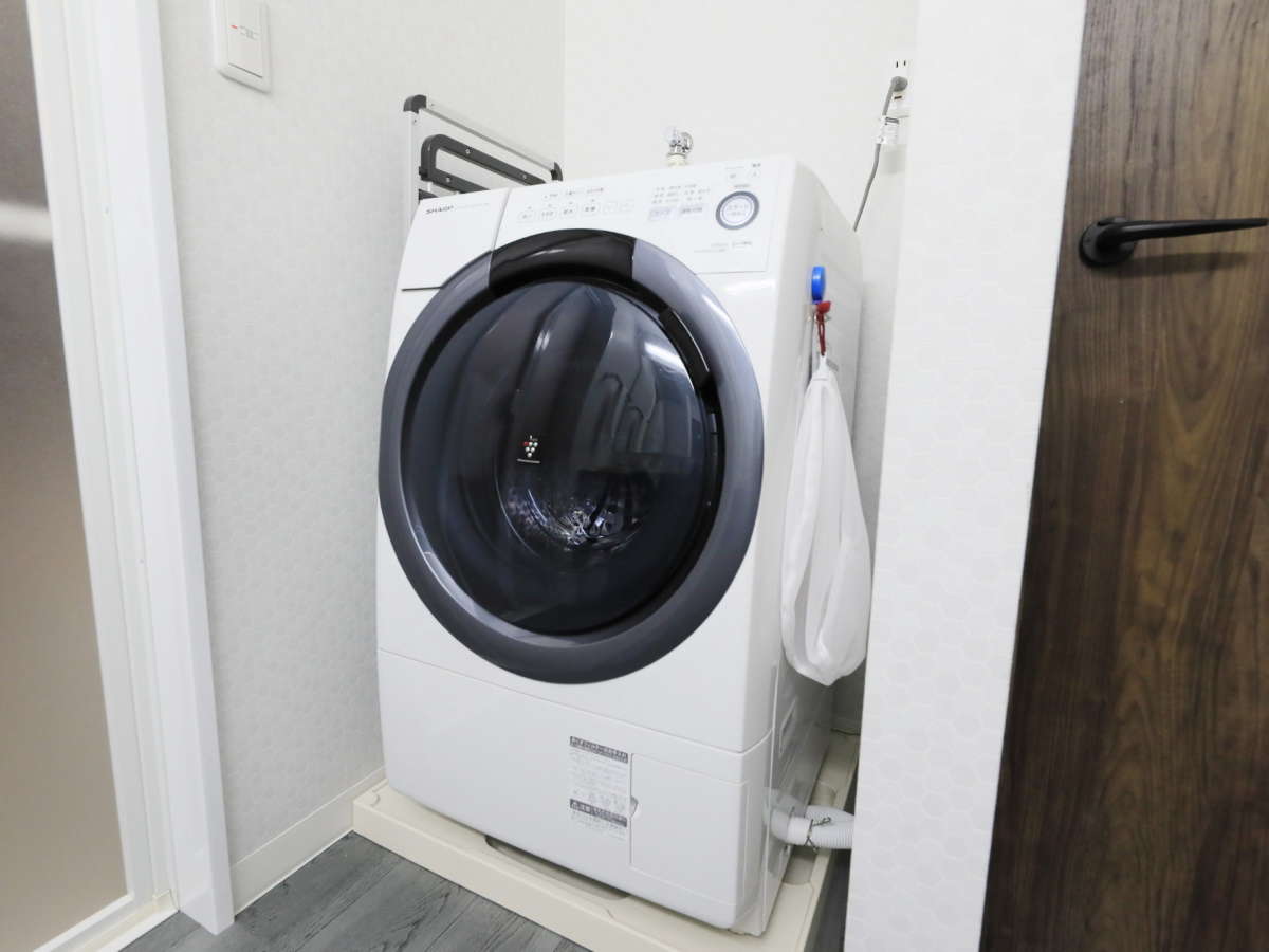 【部屋設備】全客室に洗濯機が備え付けてあり、連泊のご旅行も可能です。