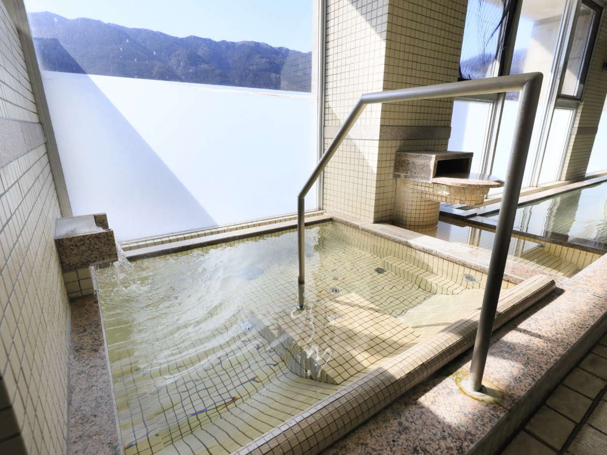 【水風呂】ミストサウナの後の水風呂で、心も身体もリフレッシュできます♪