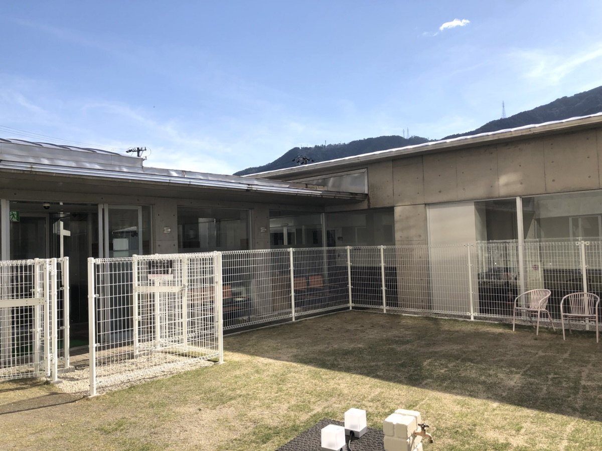 【ドッグラン】下呂の温泉街で唯一ドッグランがある宿です。愛犬のためのご旅行をサポートいたします。