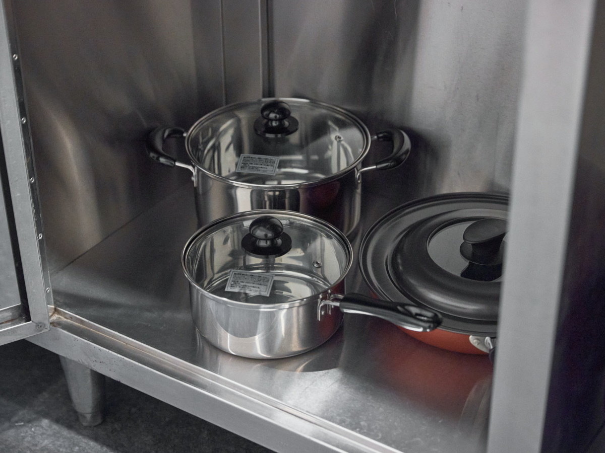 TWタイプ専用 共同キッチンルーム｜食器や調理器具をご自由にご利用ください。