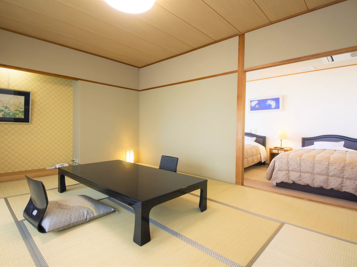 和洋室（10畳＋ツインベッド）（定員6名／10畳+24㎡）