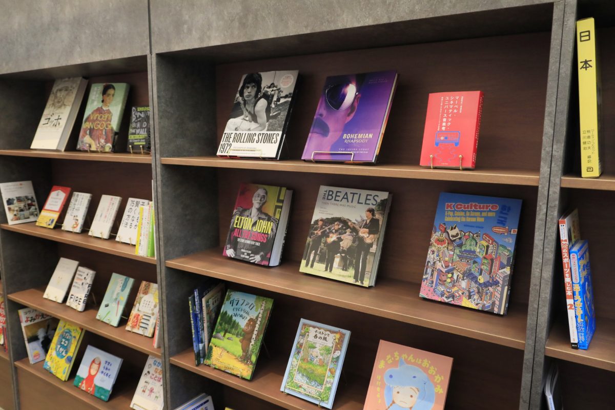 ロビーラウンジ