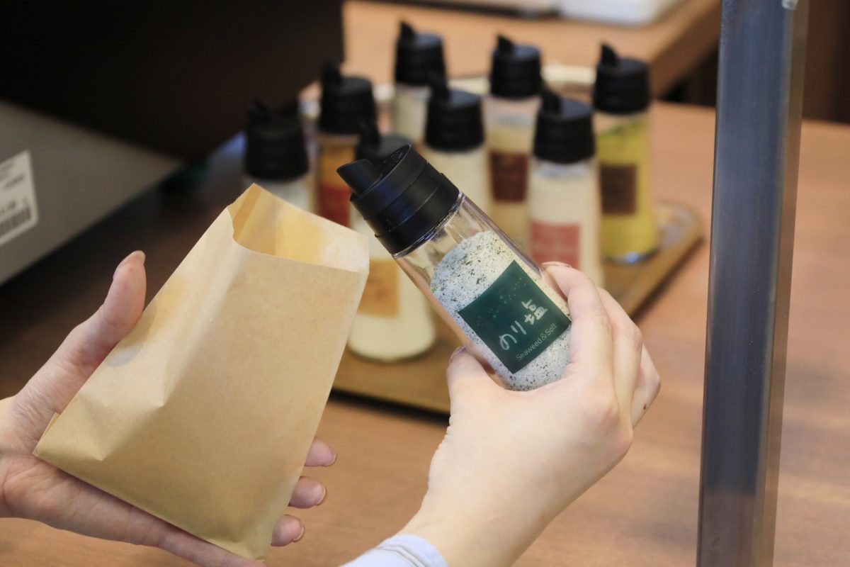 ロビーラウンジ