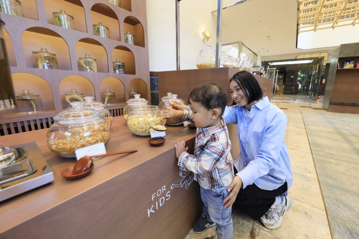 ロビーラウンジ