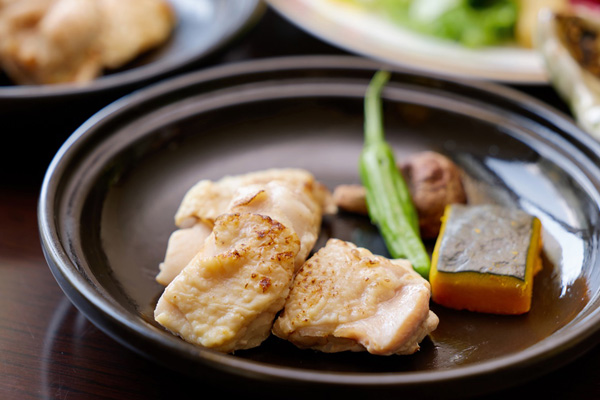 トリモモ肉陶板焼き
