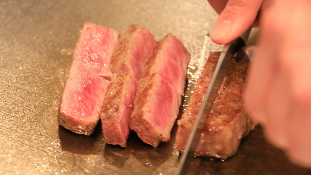 鉄板ダイニング